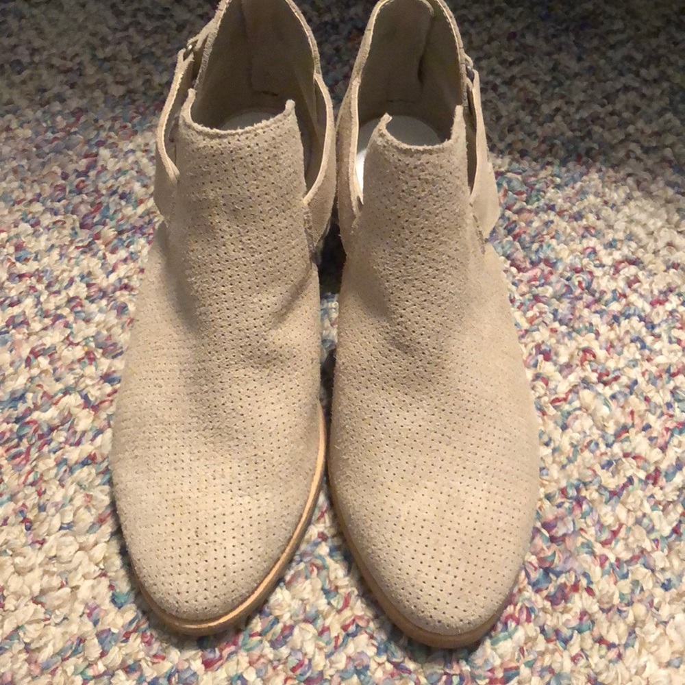 Dolce Vita Booties